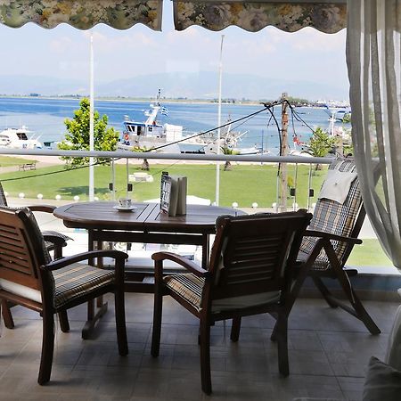 Konstantinos Luxury Apartment เกราโมตี ภายนอก รูปภาพ
