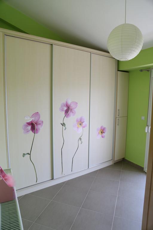 Konstantinos Luxury Apartment เกราโมตี ภายนอก รูปภาพ